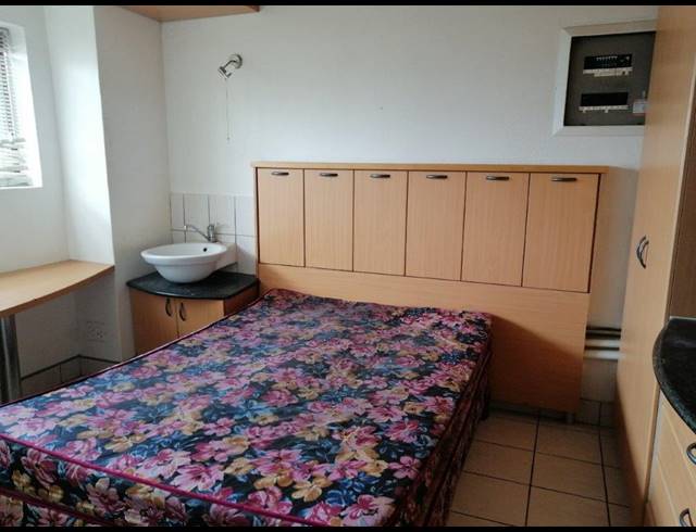 1 BEDROOM APARTMENT RENTED IN HUMEWOOD